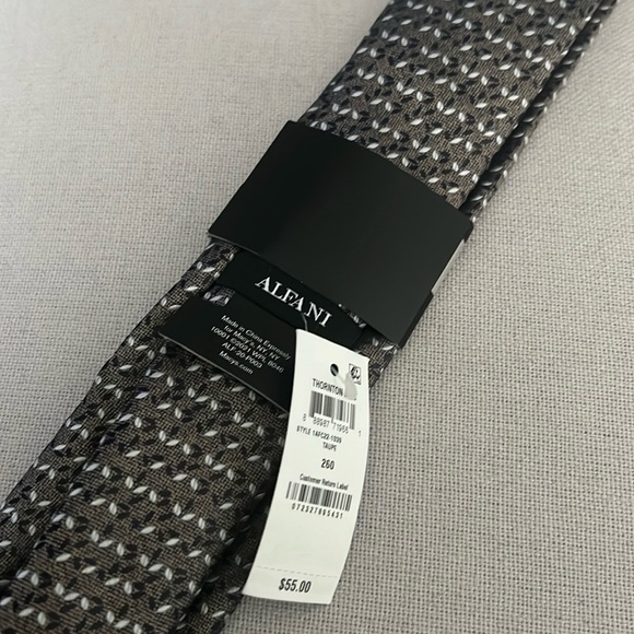 ALFANI Thornton Mini Neck Tie in Taupe, Style 1AFC22-1039 New w/Tag - Picture 3 of 8